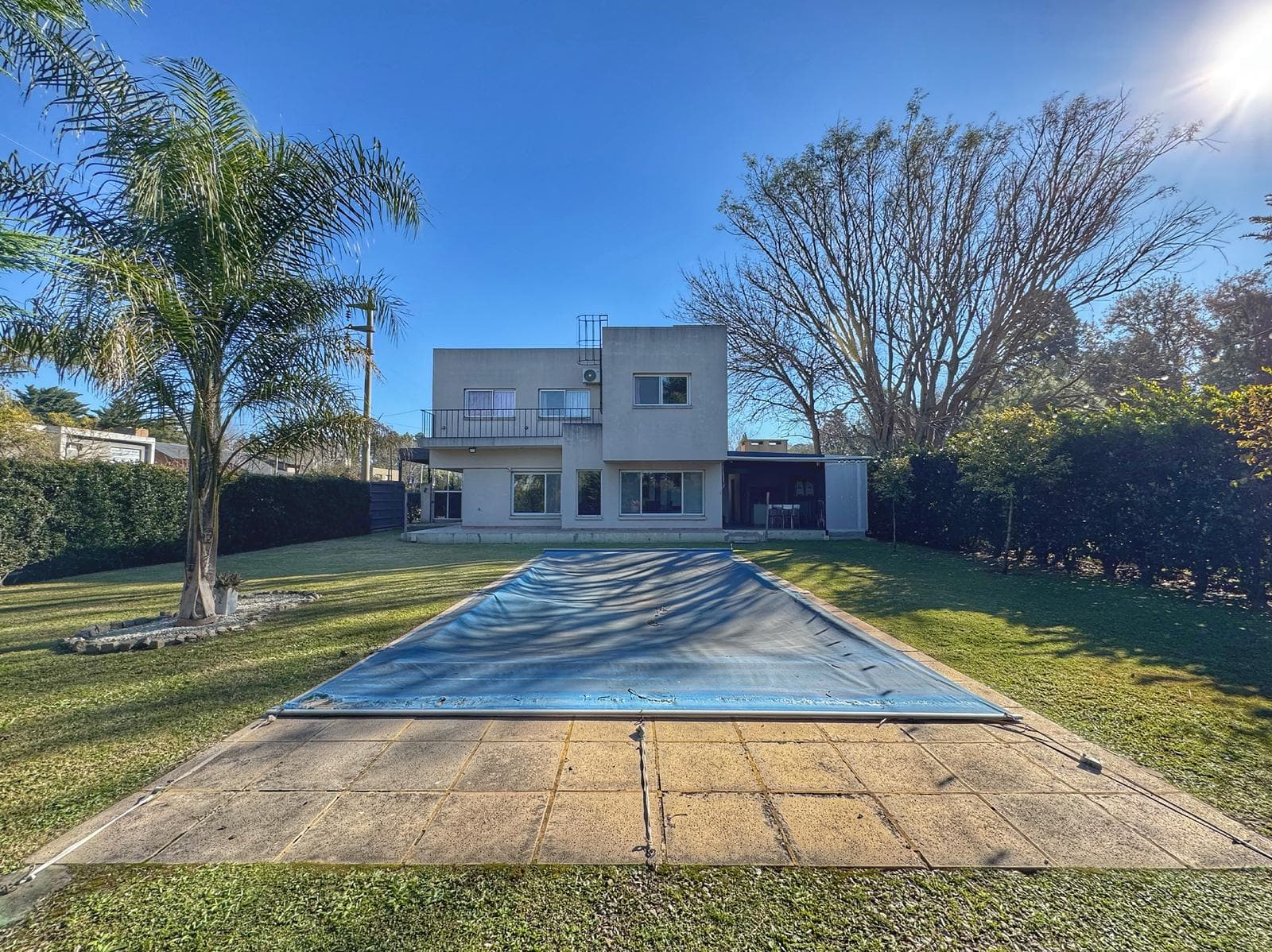 VENTA - Casa 4 dormitorios Roldan