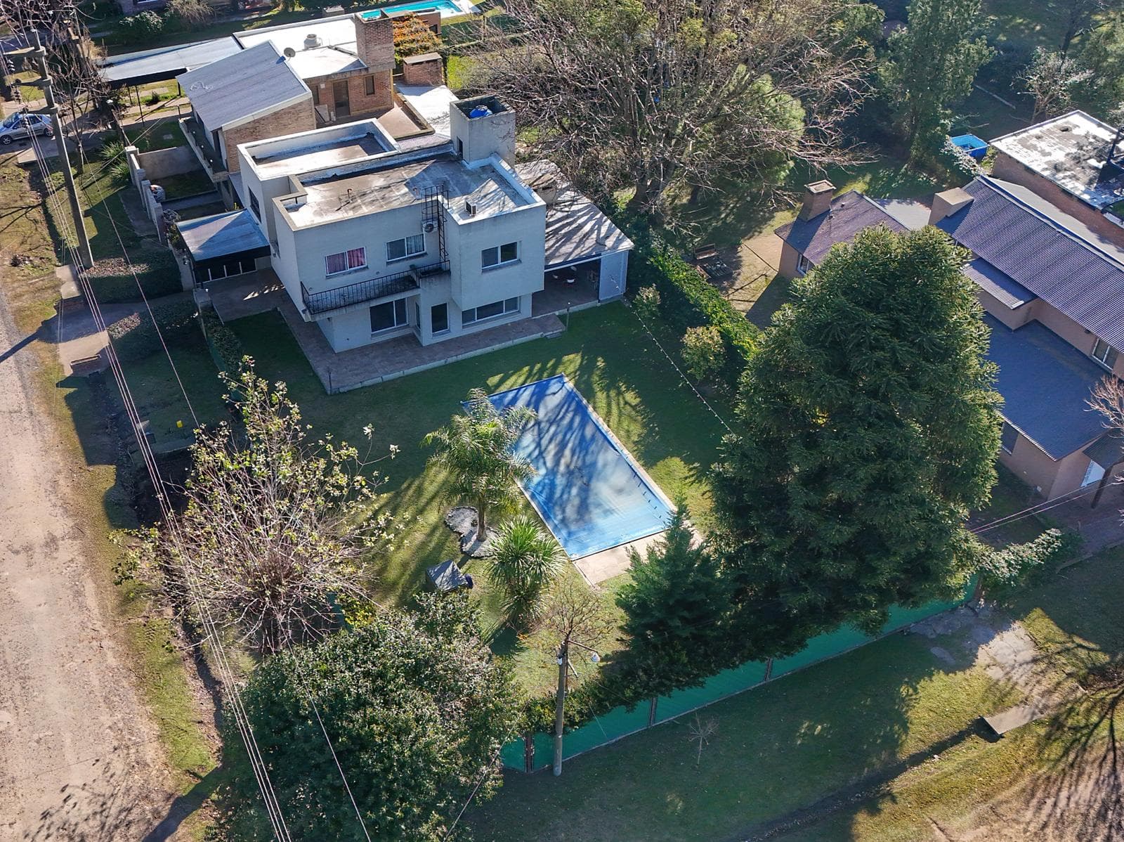 VENTA - Casa 4 dormitorios Roldan