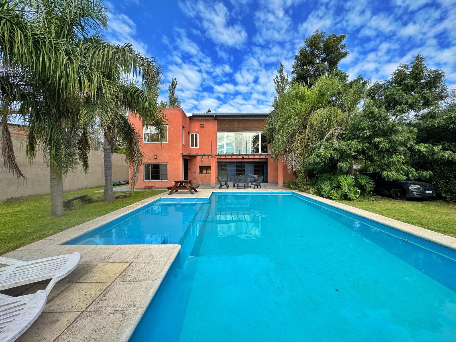 VENTA - Casa en Funes 4 dormitorios