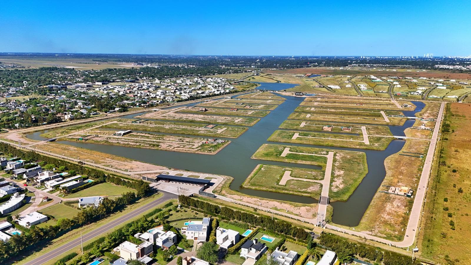 VENTA - Terreno en Funes